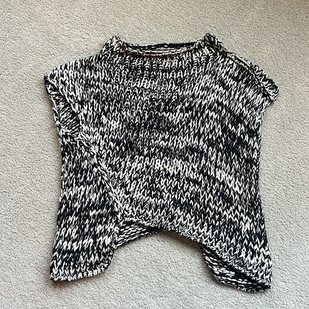 ZARA - Italian Yarn Marled Acrylic/Cotton asymmetrical sweater. Made in Spain